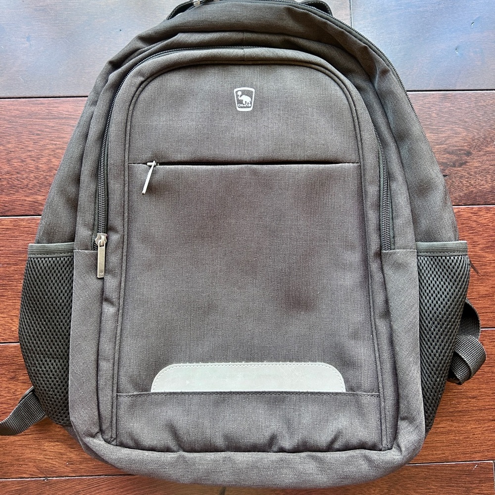 Stylish Black Oiwas Laptop Backpack